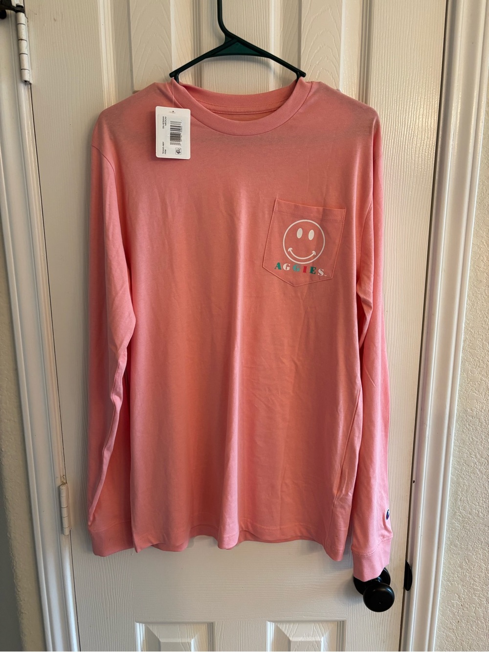Champion Texas A&M Aggies Pink Smiley Face Long Sleeve Pocket T Shirt Medium NWT
